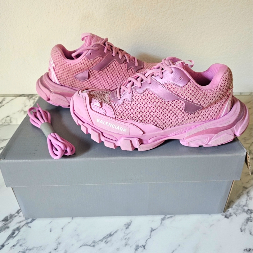 NIB sz EU 38/US 8 Balenciaga track 3 distressed technical trainers sneakers